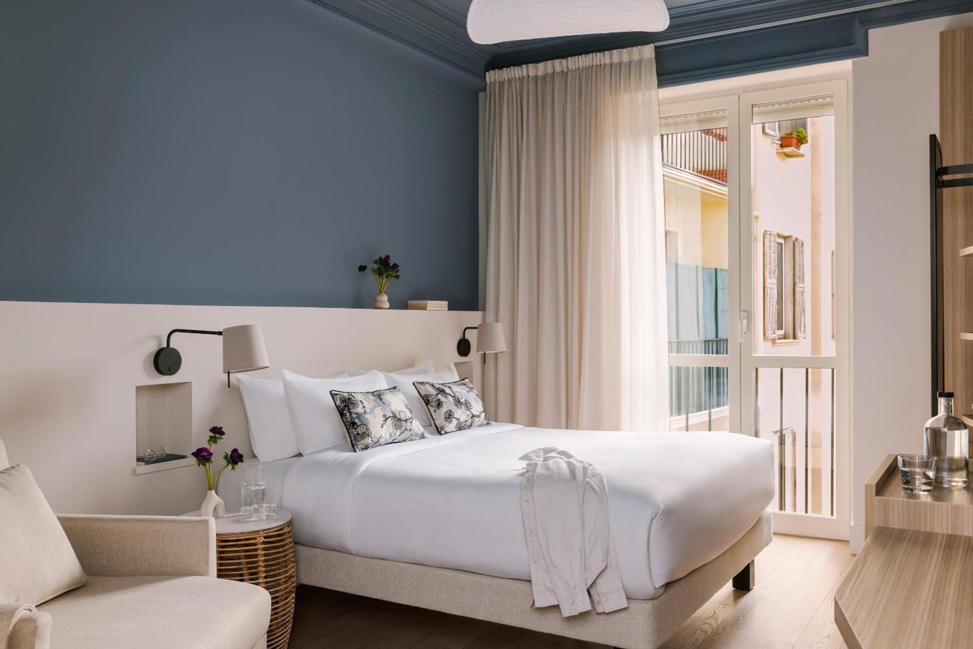 Hotel Yelo Mozart Powered By Sonder Niza Exterior foto