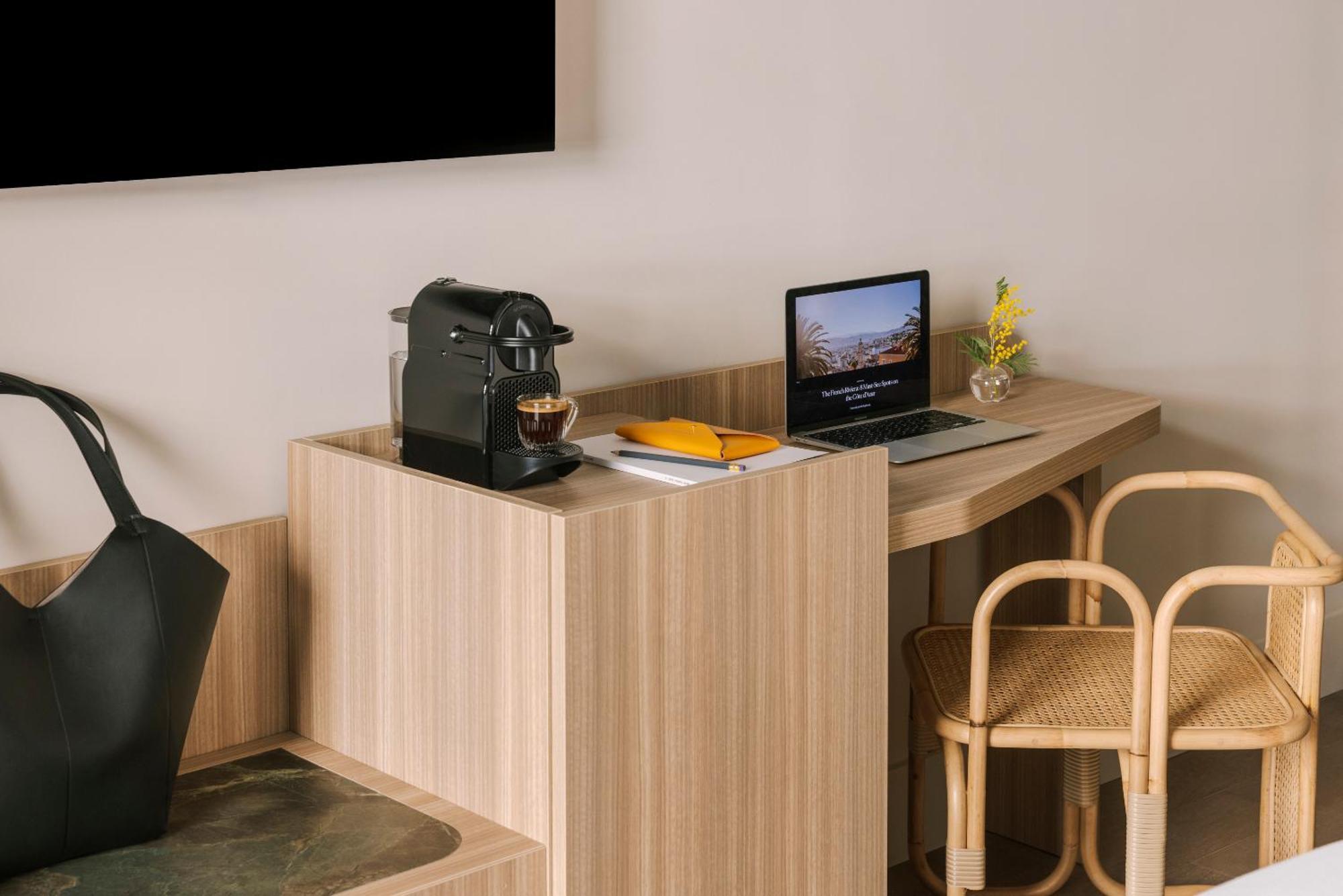 Hotel Yelo Mozart Powered By Sonder Niza Habitación foto